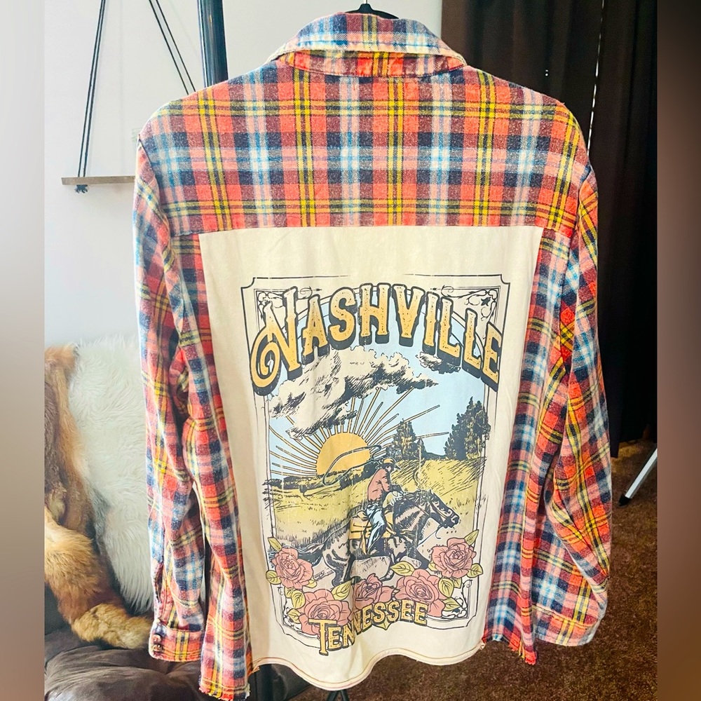 Buckle “Nashville” oversized button down flannel/T-shirt